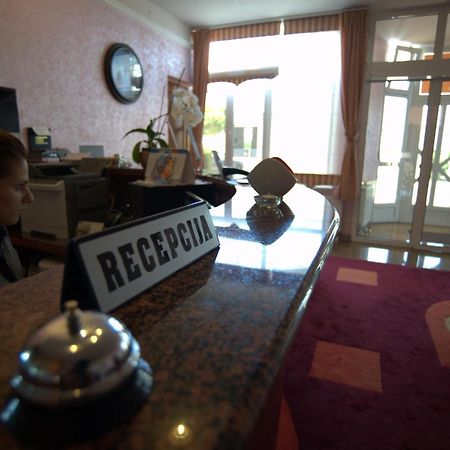 Hotel Ðakovo Eksteriør bilde