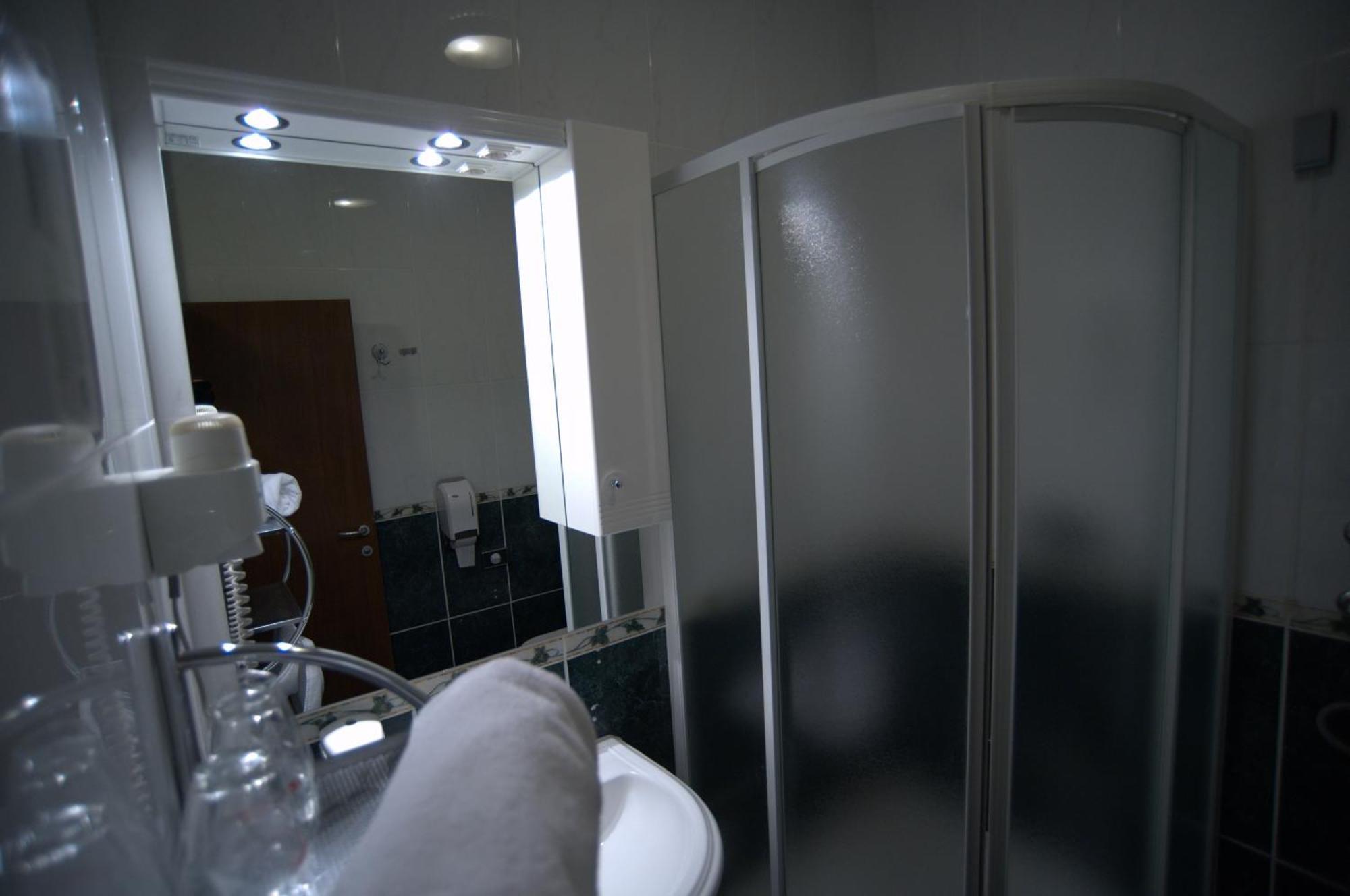 Hotel Ðakovo Eksteriør bilde