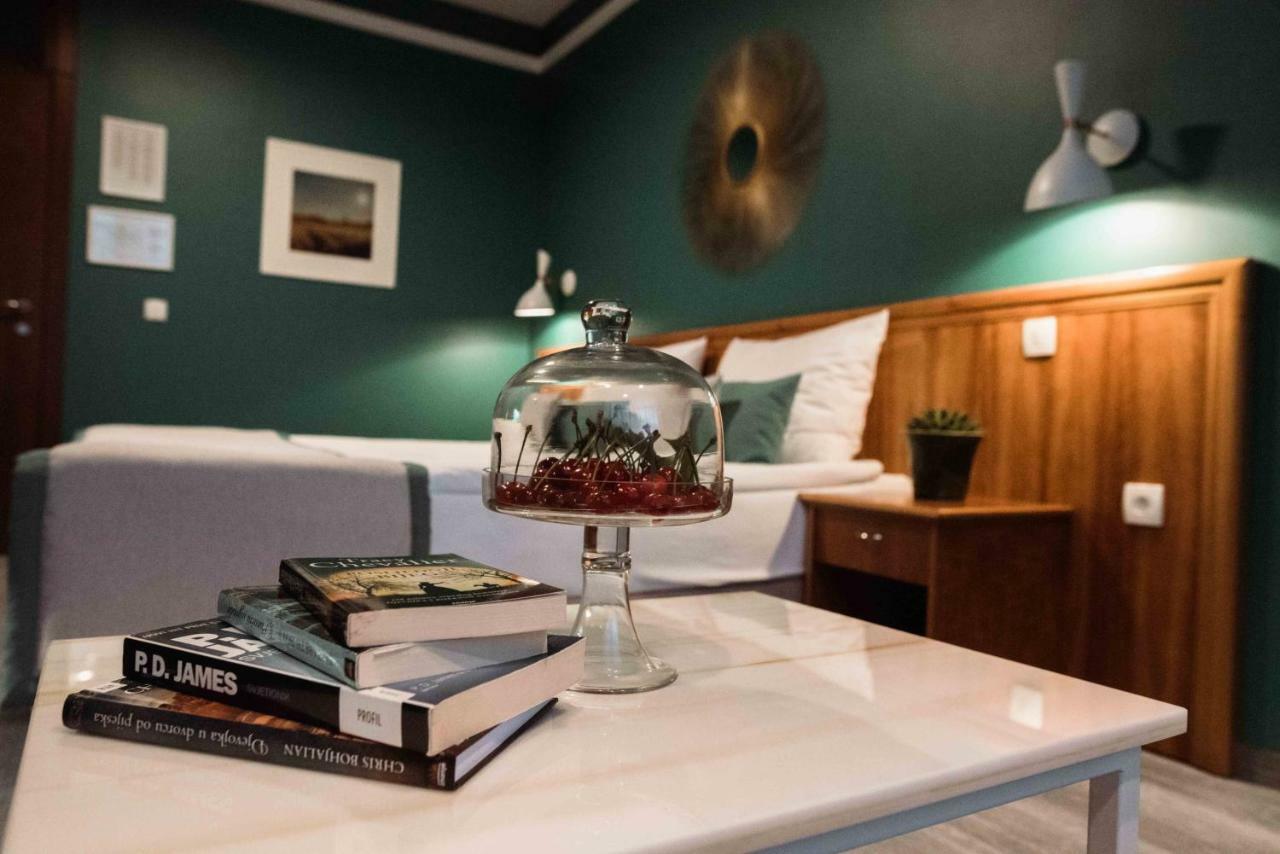 Hotel Ðakovo Eksteriør bilde